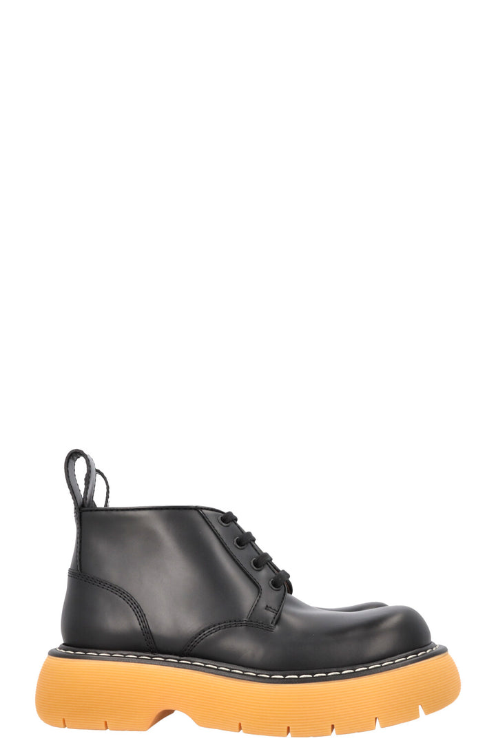 BOTTEGA VENETA Swell Ankle Boots Leather Black