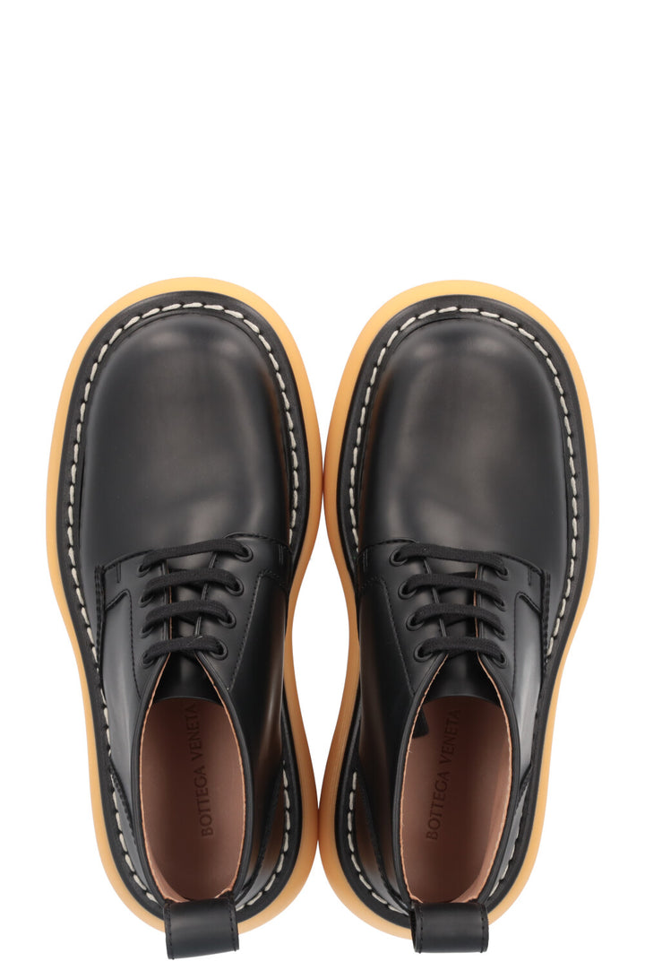 BOTTEGA VENETA Swell Ankle Boots Leather Black
