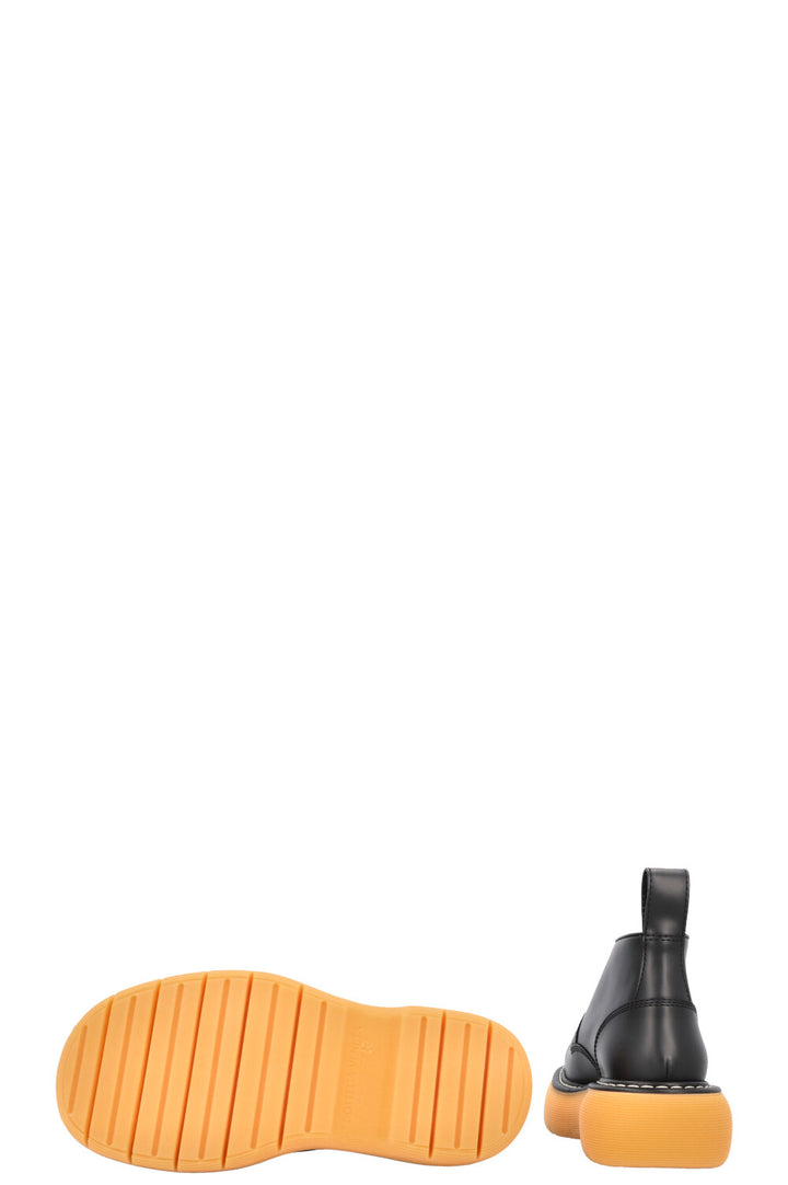 BOTTEGA VENETA Swell Ankle Boots Leather Black