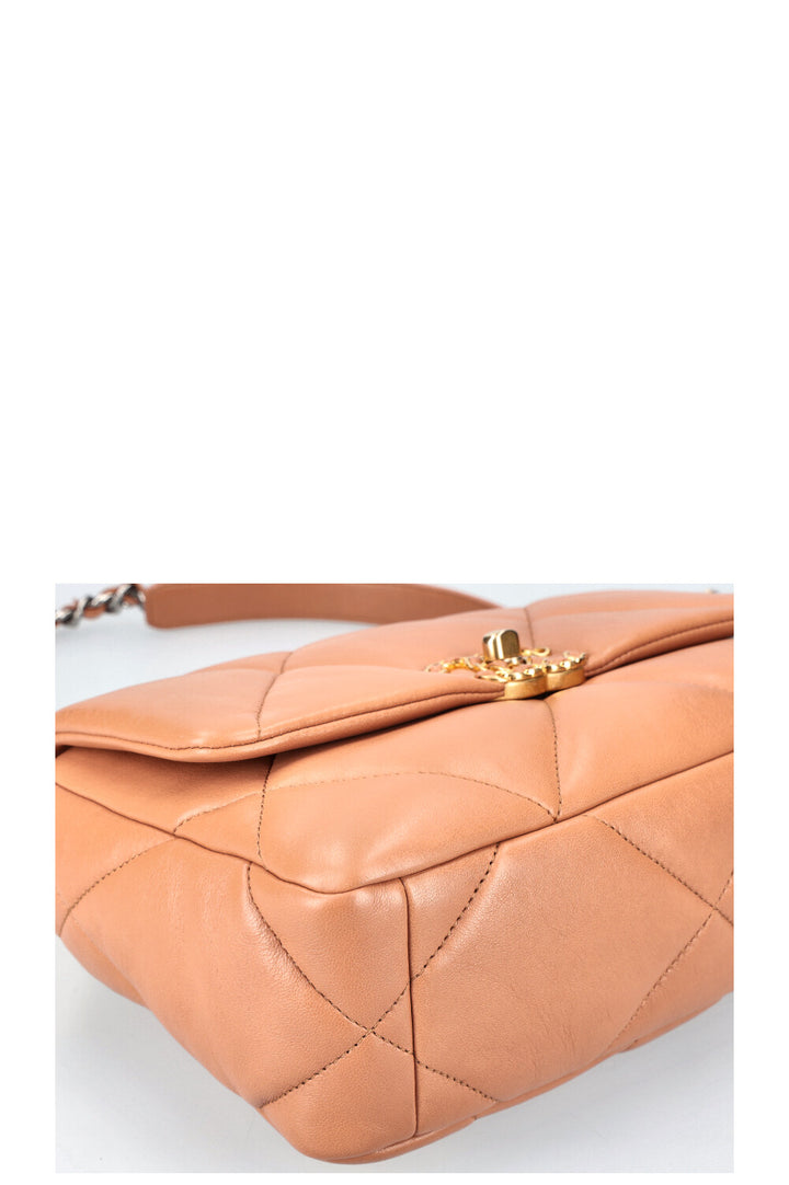 CHANEL 19 Sac Caramel