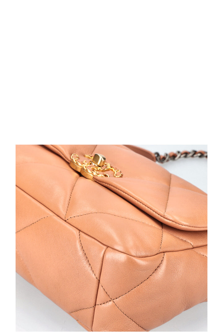 CHANEL 19 Sac Caramel