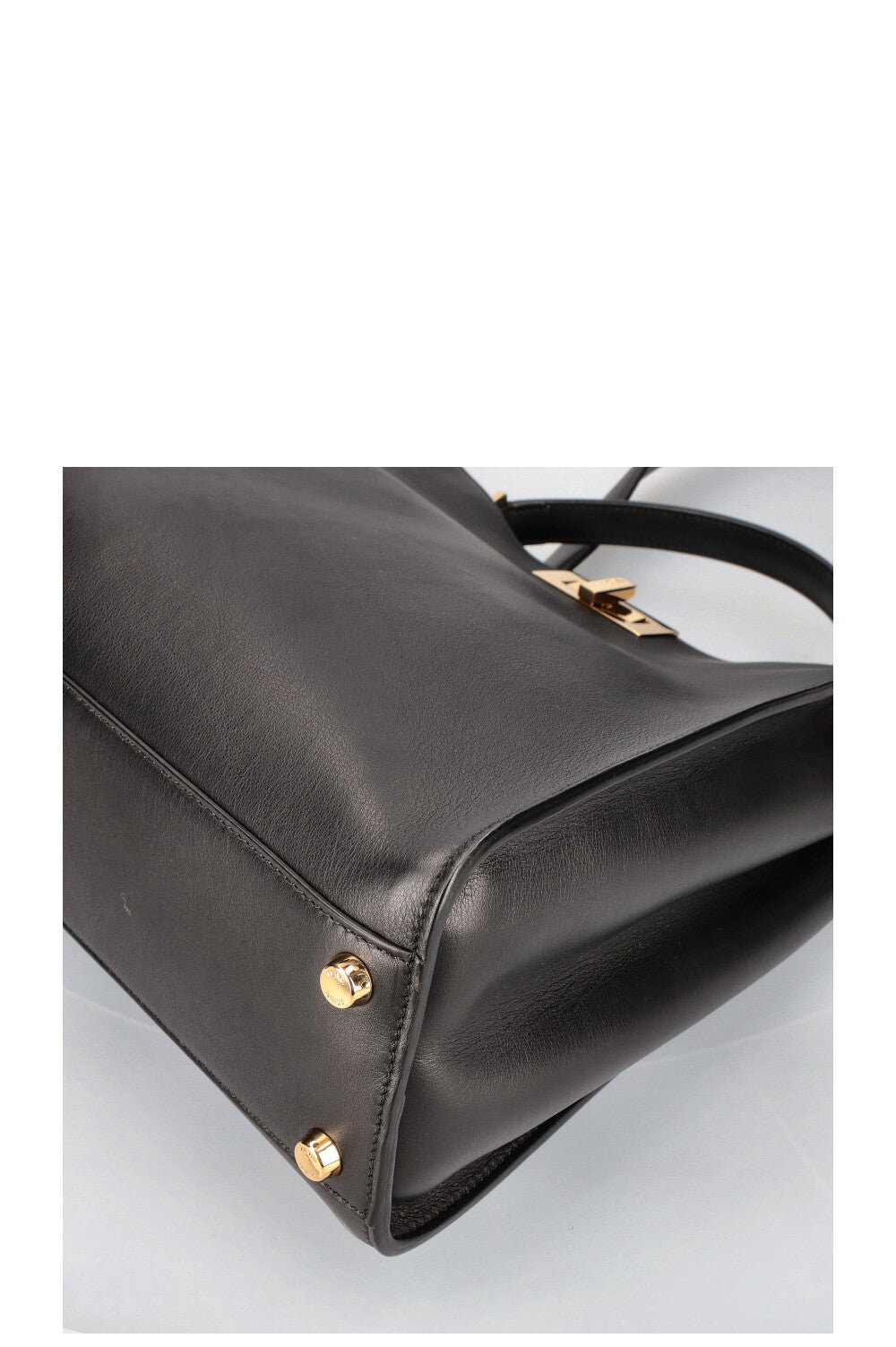 FENDI Peekaboo Essentially Large Black