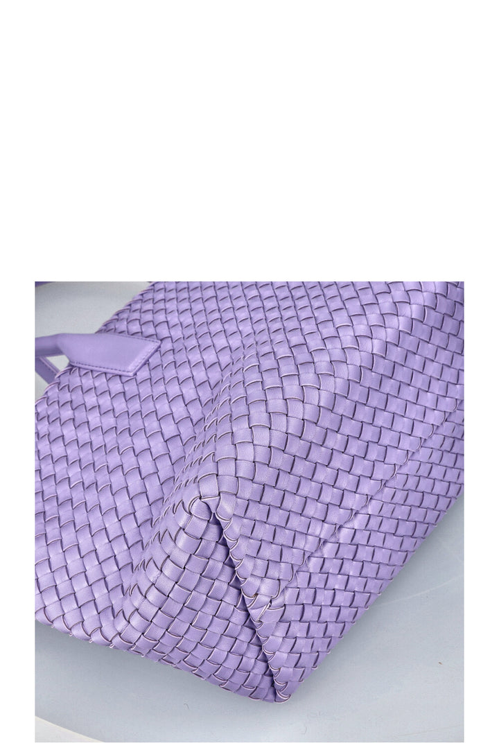 BOTTEGA VENETA Medium Cabat Tote Intrecciato Purple