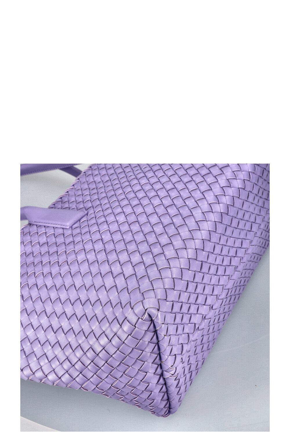 BOTTEGA VENETA Medium Cabat Tote Intrecciato Purple