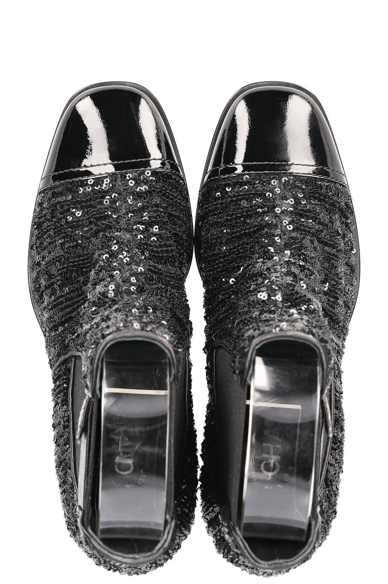CHANEL 2019 CC Sequin Chelsea Boots Black