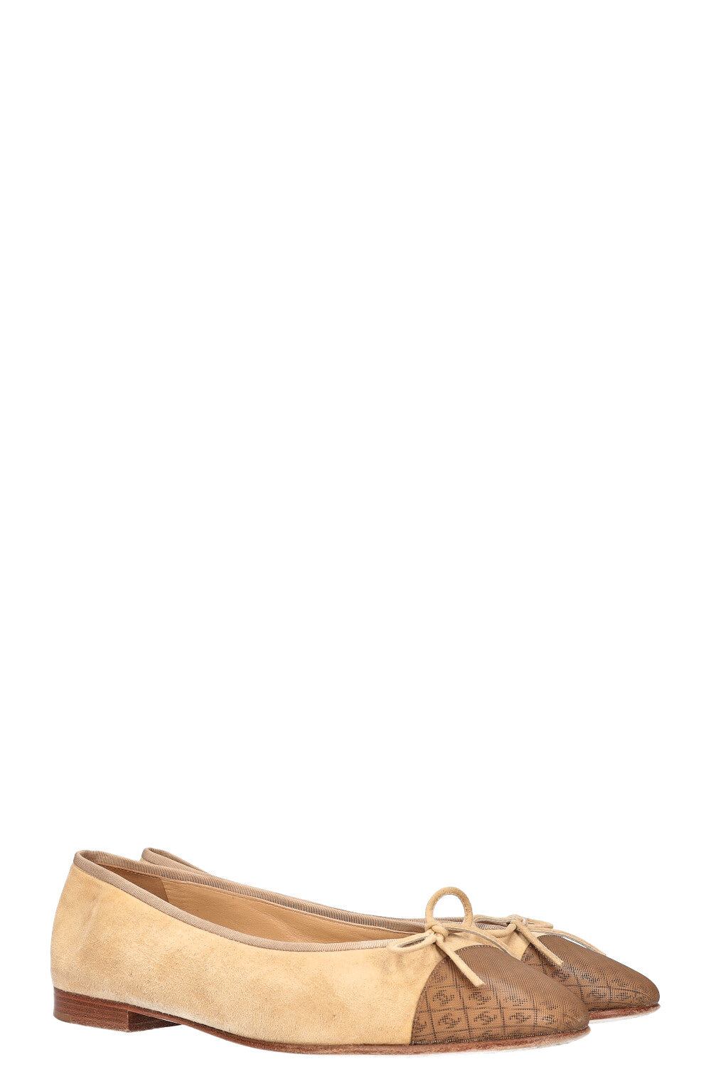 CHANEL Ballerina Flats Suede  with CC Cap Beige