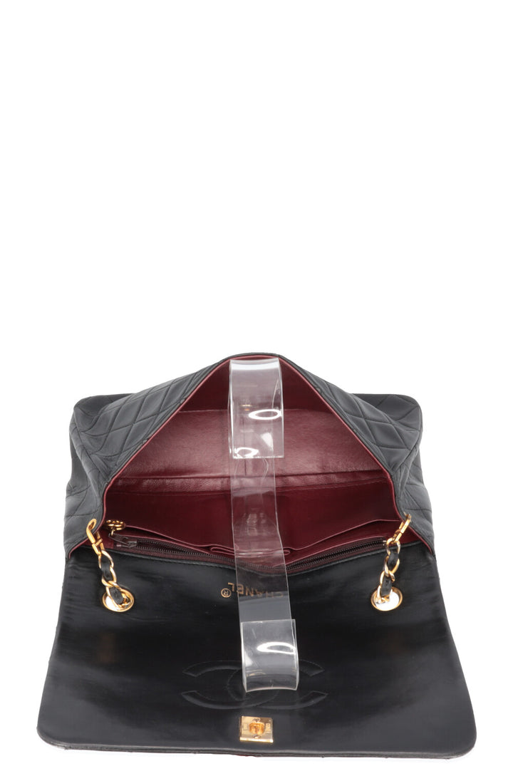 CHANEL Vintage Single Flap Bag Black