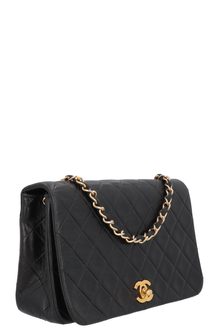 CHANEL Vintage Single Flap Bag Black