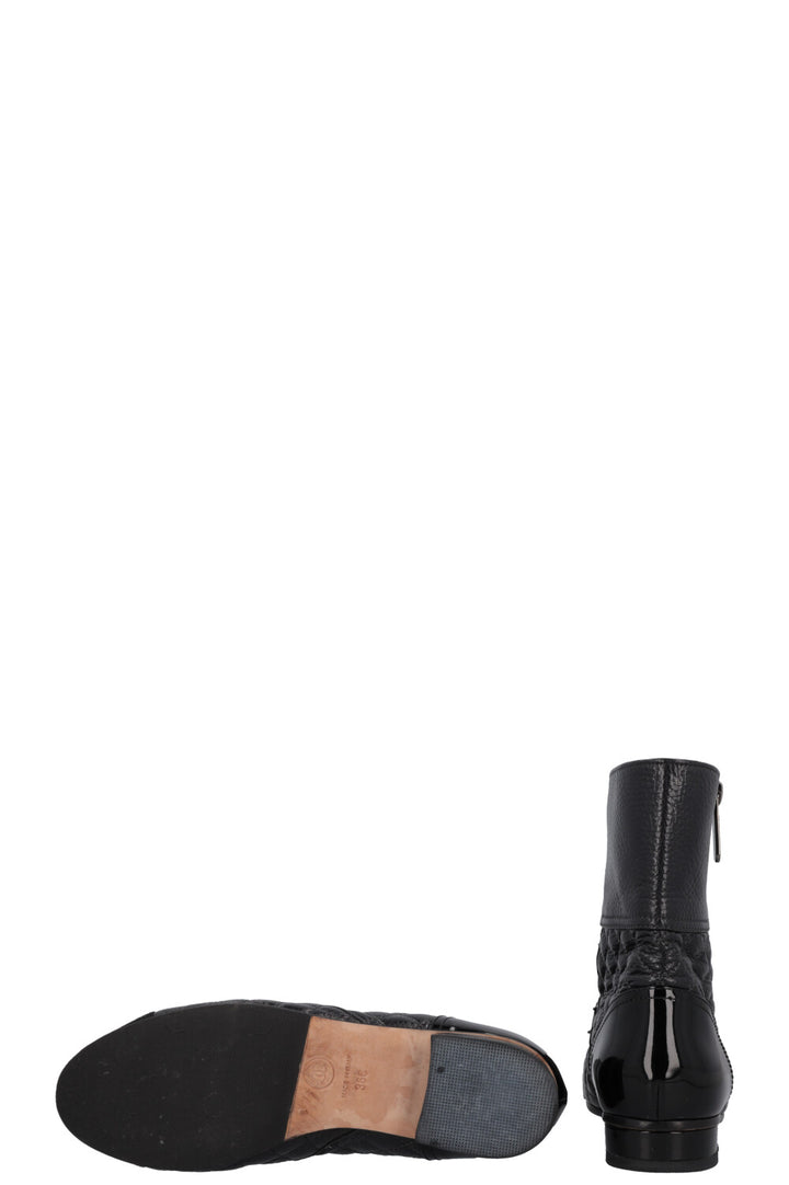 CHANEL 2018 Boots Quilted Leather Black