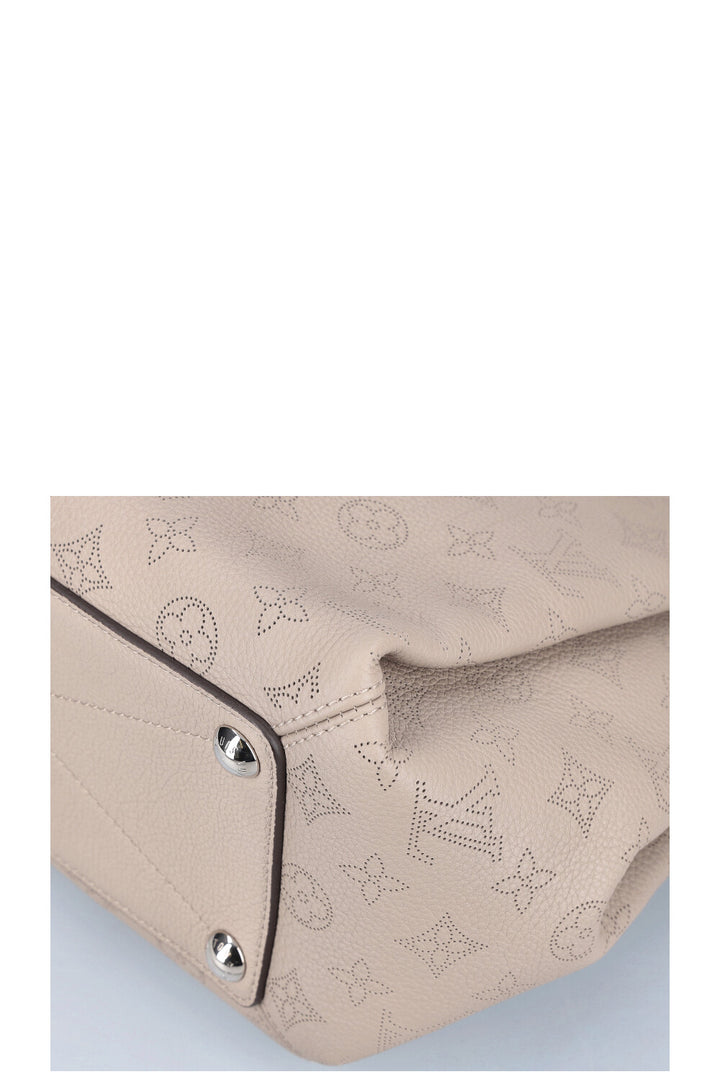 LOUIS VUITTON Babylone Bag Mahina Grey