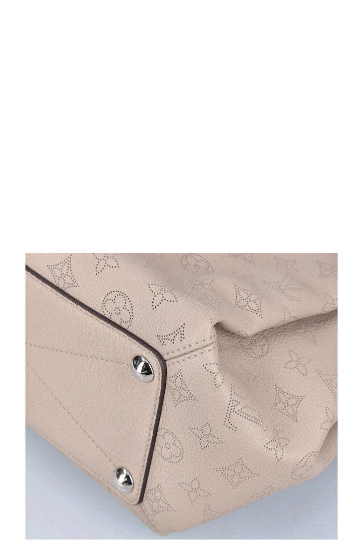 LOUIS VUITTON Babylone Bag Mahina Grey