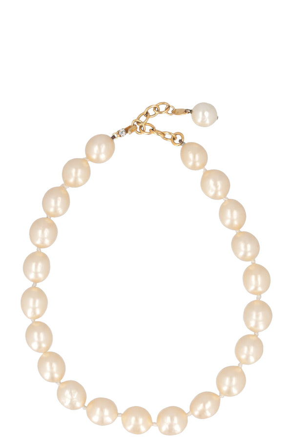 CHANEL Vintage Pearl Necklace