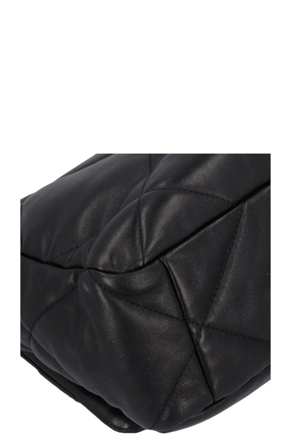 CHANEL 19 Medium Crossbody Bag Black