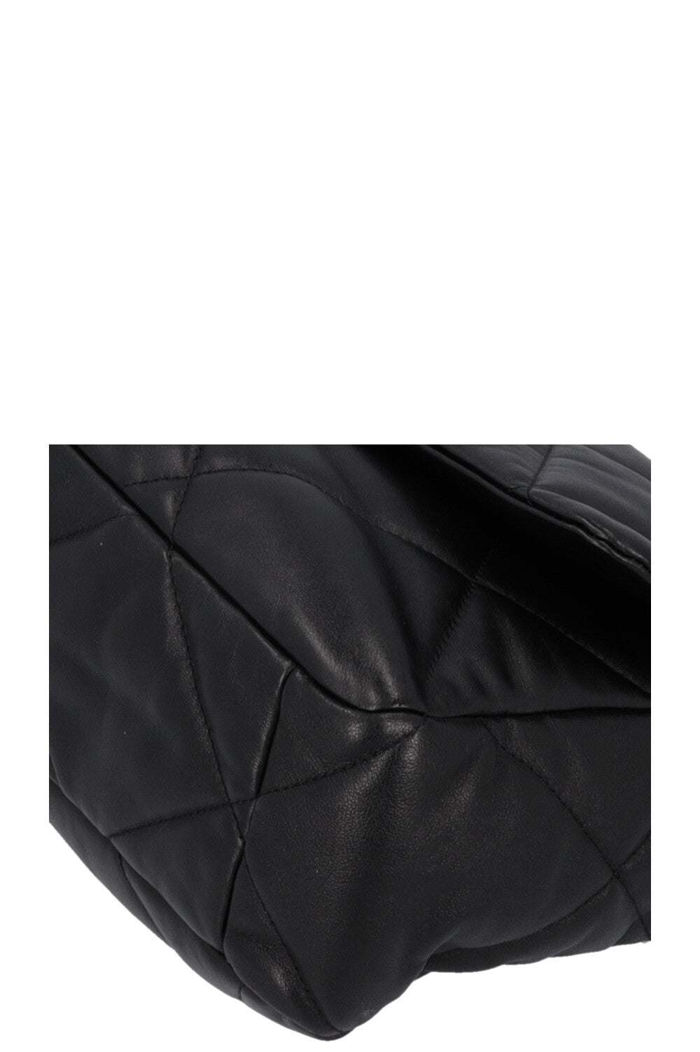 CHANEL 19 Medium Crossbody Bag Black