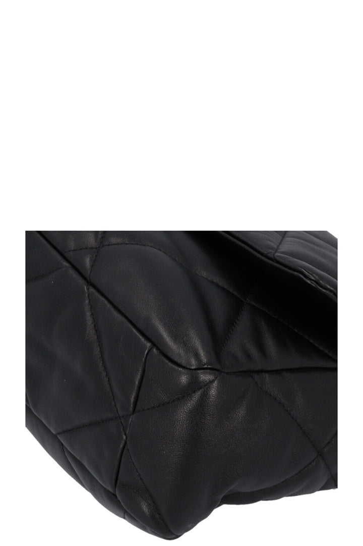 CHANEL 19 Medium Crossbody Bag Black