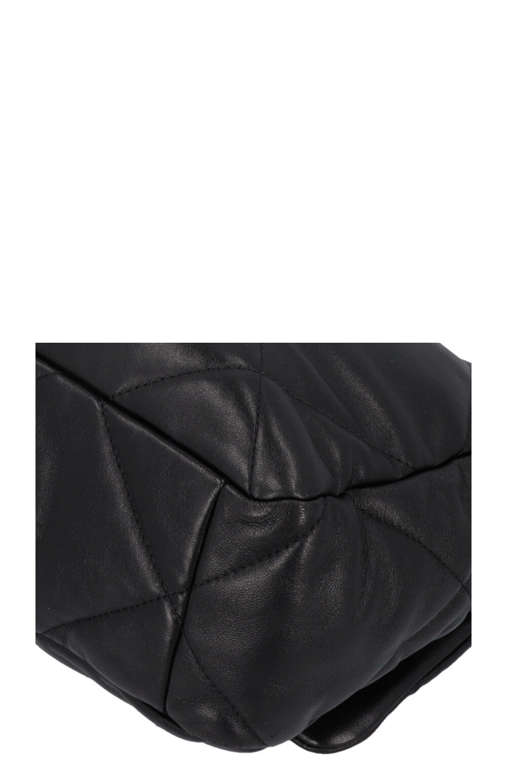 CHANEL 19 Medium Crossbody Bag Black