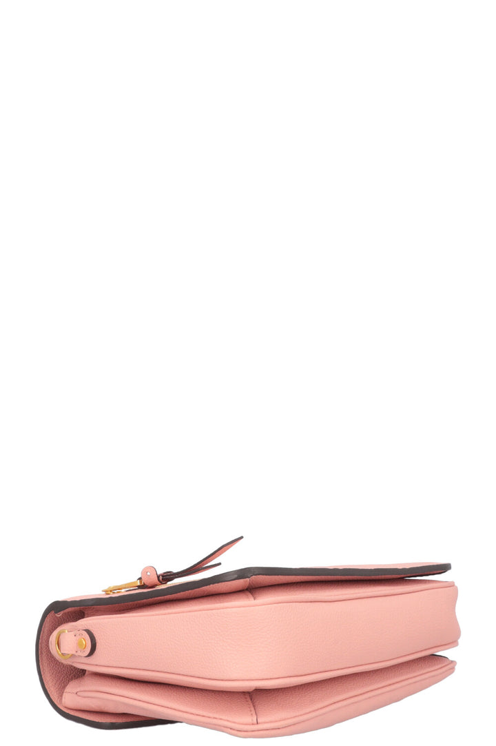 LOUIS VUITTON Pochette Métis Empreinte Pink