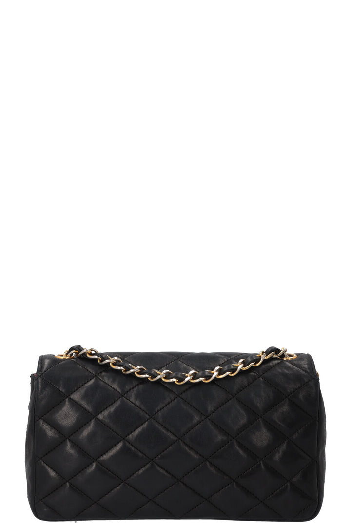 CHANEL Vintage Flap Bag Leather Black