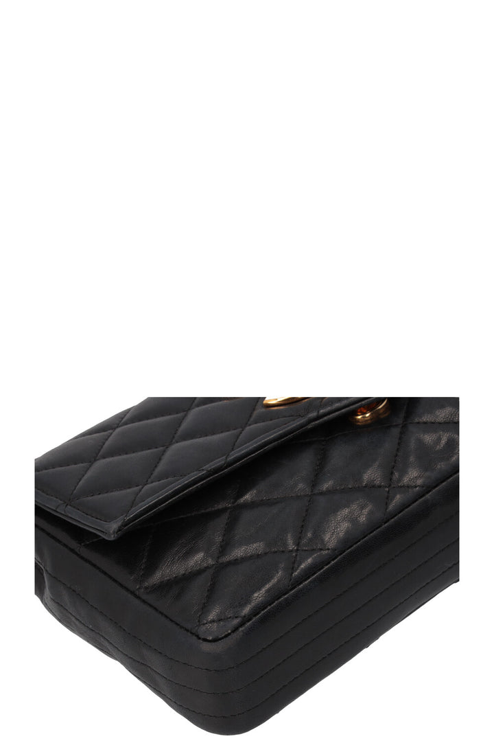 CHANEL Vintage Flap Bag Leather Black