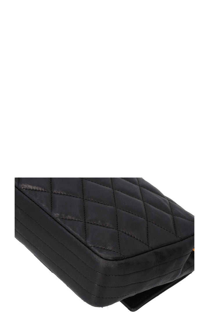 CHANEL Vintage Flap Bag Leather Black