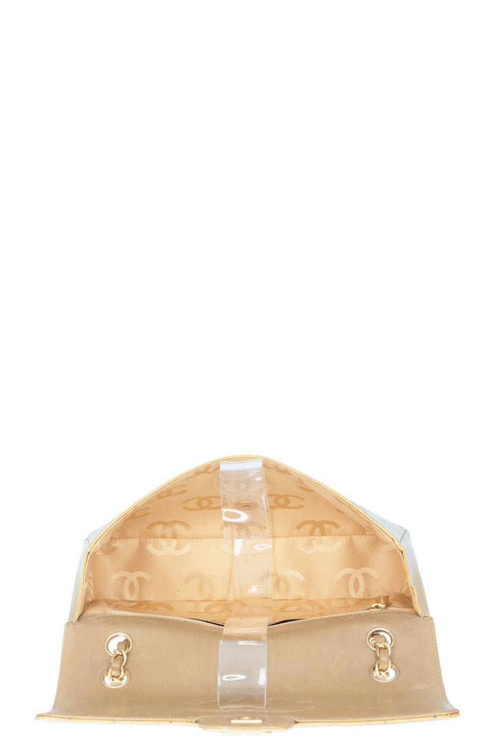 CHANEL Rabat Simple Perforé Verni Beige