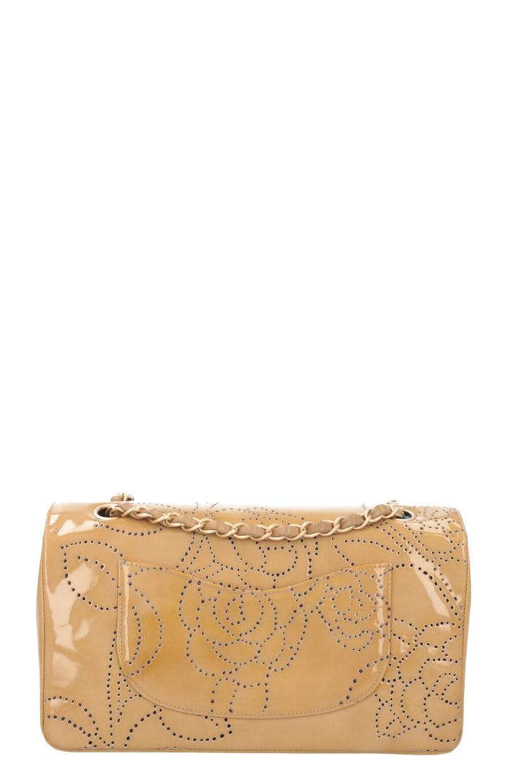 CHANEL Rabat Simple Perforé Verni Beige