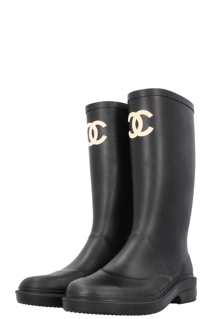 CHANEL CC Rubber Rain Boots Black