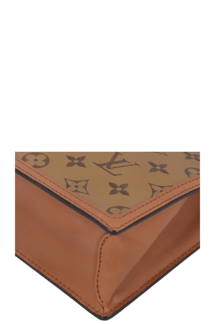 LOUIS VUITTON Reverse Dauphine Clutch MNG Canvas