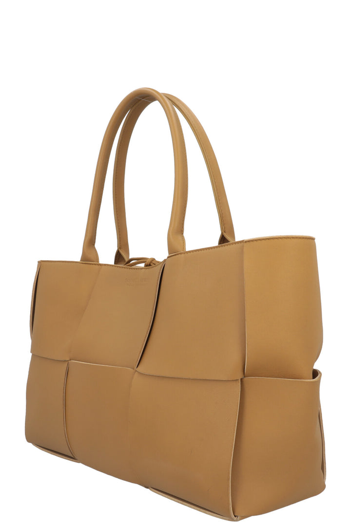 BOTTEGA VENETA Medium Arco Tote Bag Brown