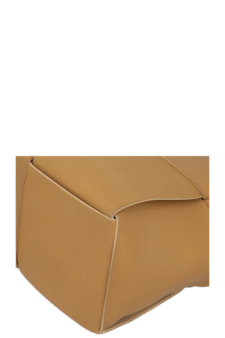 BOTTEGA VENETA Medium Arco Tote Bag Brown