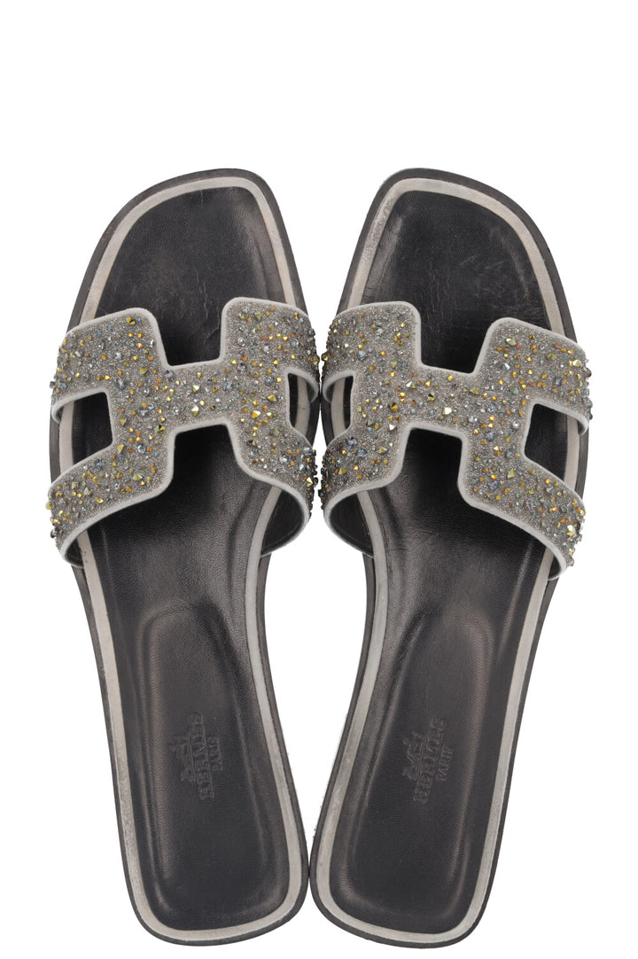 HERMÈS Oran Flats Crystal Grey Black