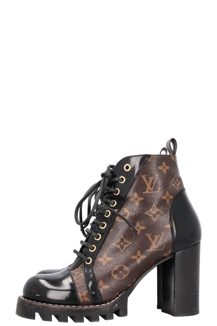 LOUIS VUITTON Star Trail Ankle Boots MNG