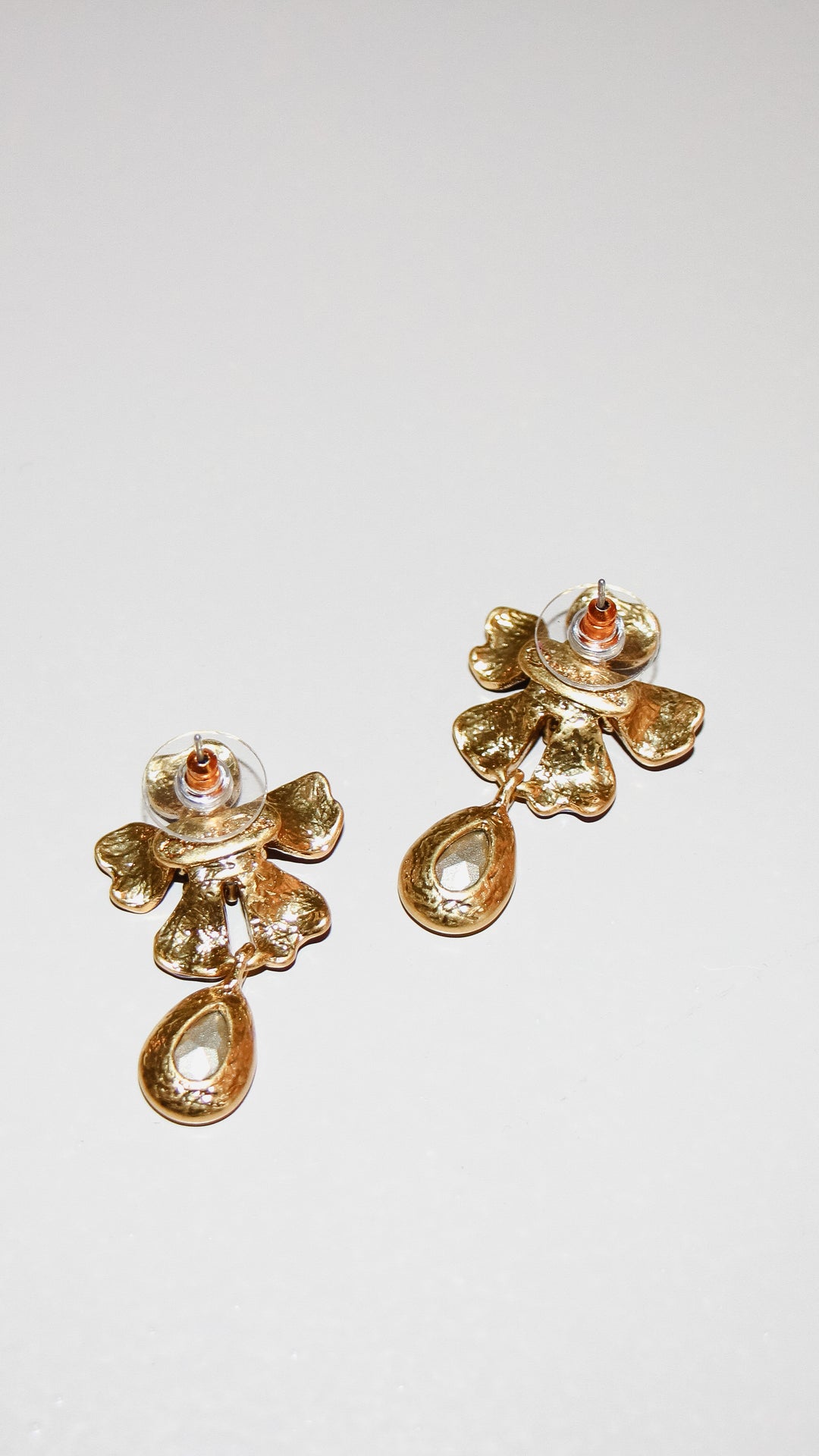 OSCAR DE LA RENTA Earrings Flower Purple Green
