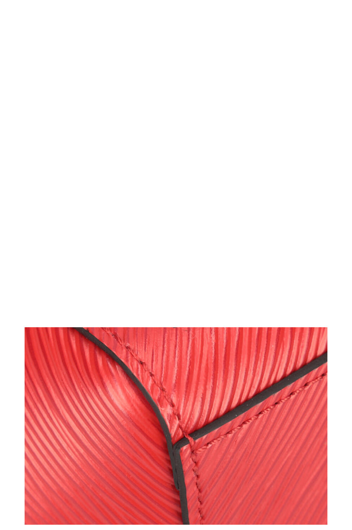 LOUIS VUITTON Sac Boccador Epi Rouge