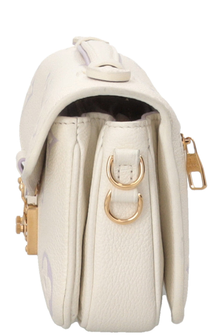 LOUIS VUITTON Bubble Tea Métis East West Leather Ivory