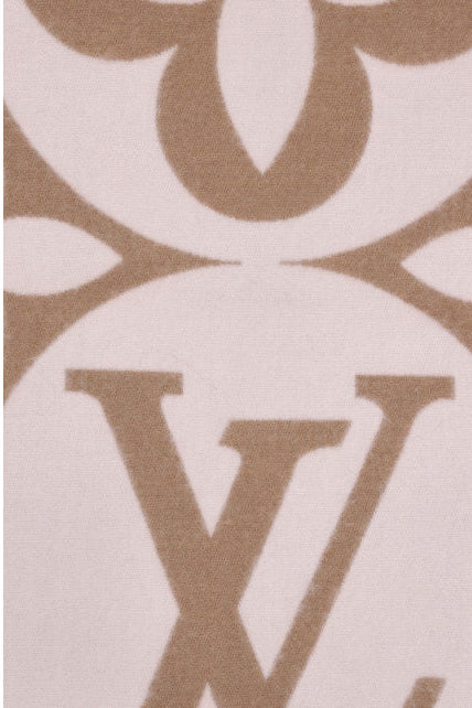 LOUIS VUITTON Medaillon Scarf Wool Beige