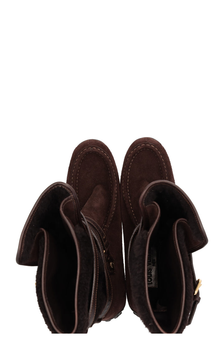 LOUIS VUITTON Moccasin Boots Fur Shearling Suede Brown