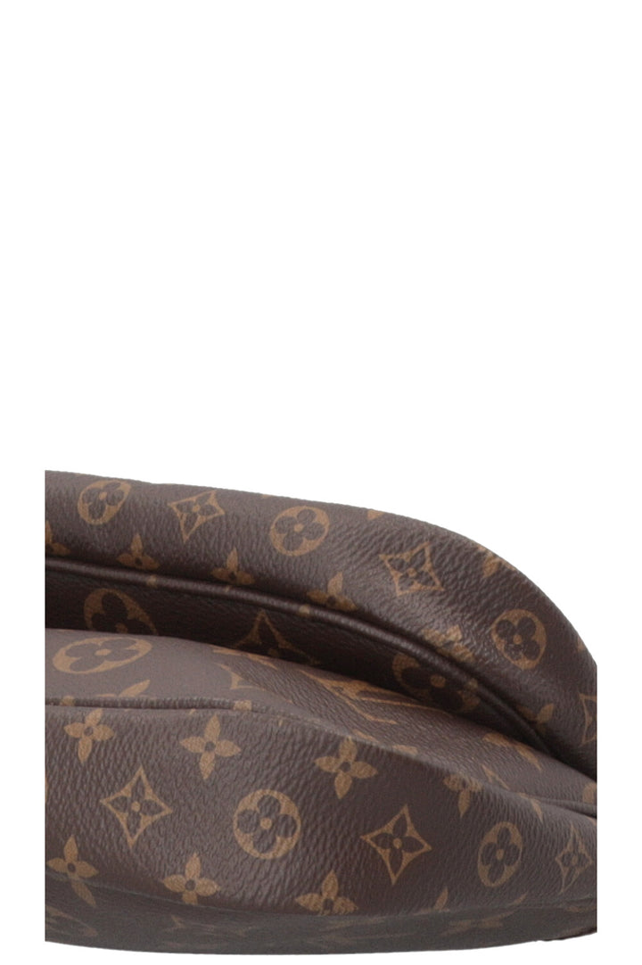 LOUIS VUITTON Multi Pochette Accessoires MNG