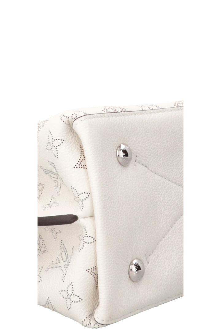 LOUIS VUITTON Muria Bucket Bag Mahina White