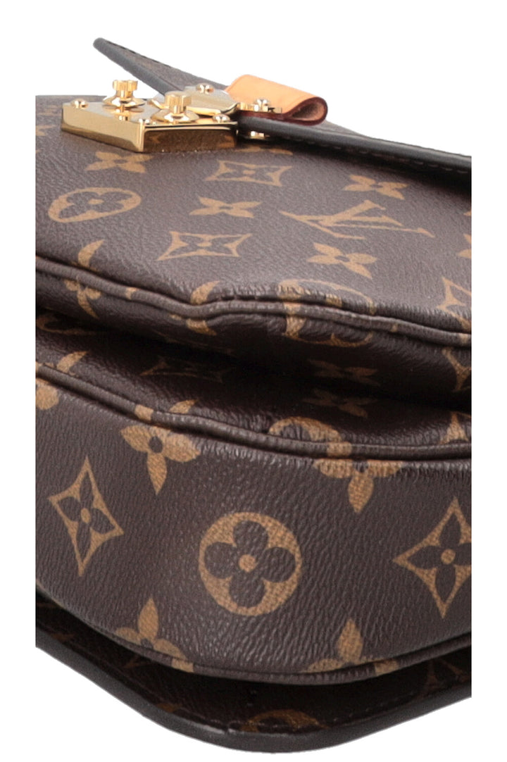 LOUIS VUITTON Pochette Métis Canvas Ebene