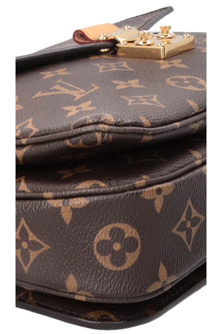 LOUIS VUITTON Pochette Métis Canvas Ebene