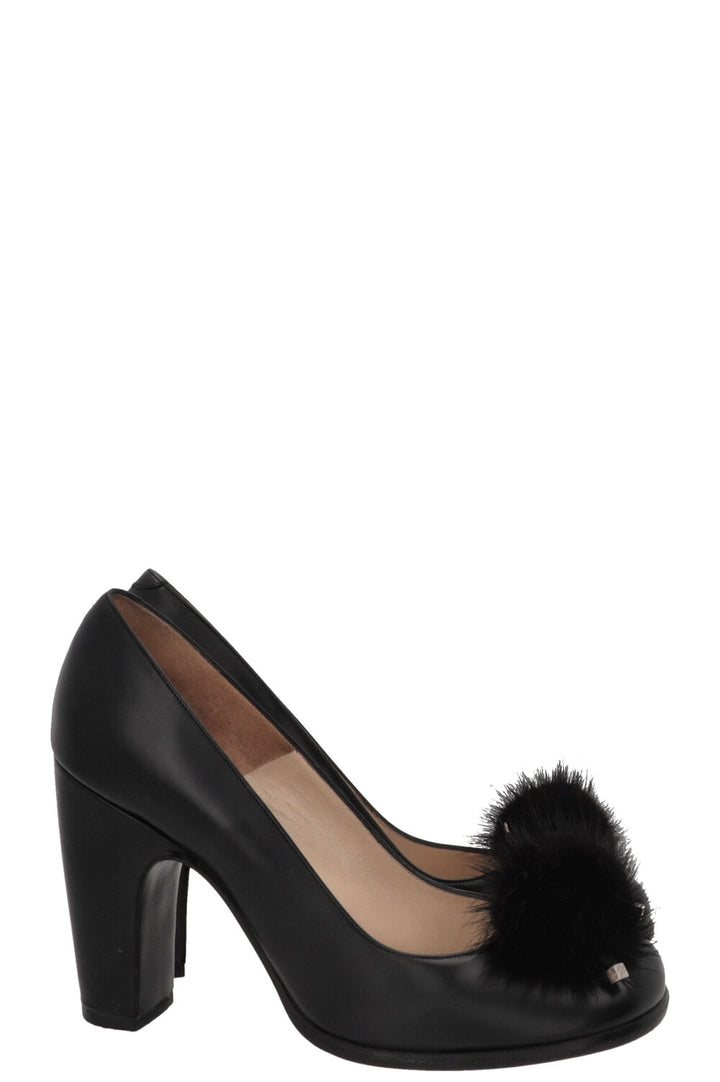 Escarpins à pompons LOUIS VUITTON en cuir noir