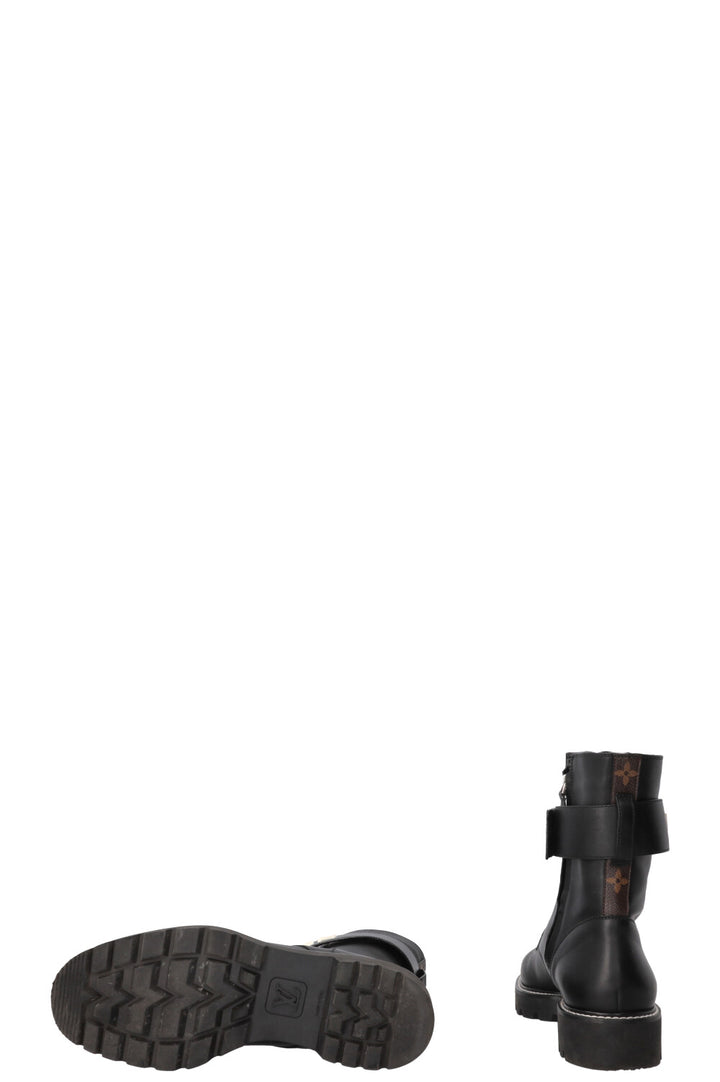 LOUIS VUITTON Ranger Boots Calfskin Black