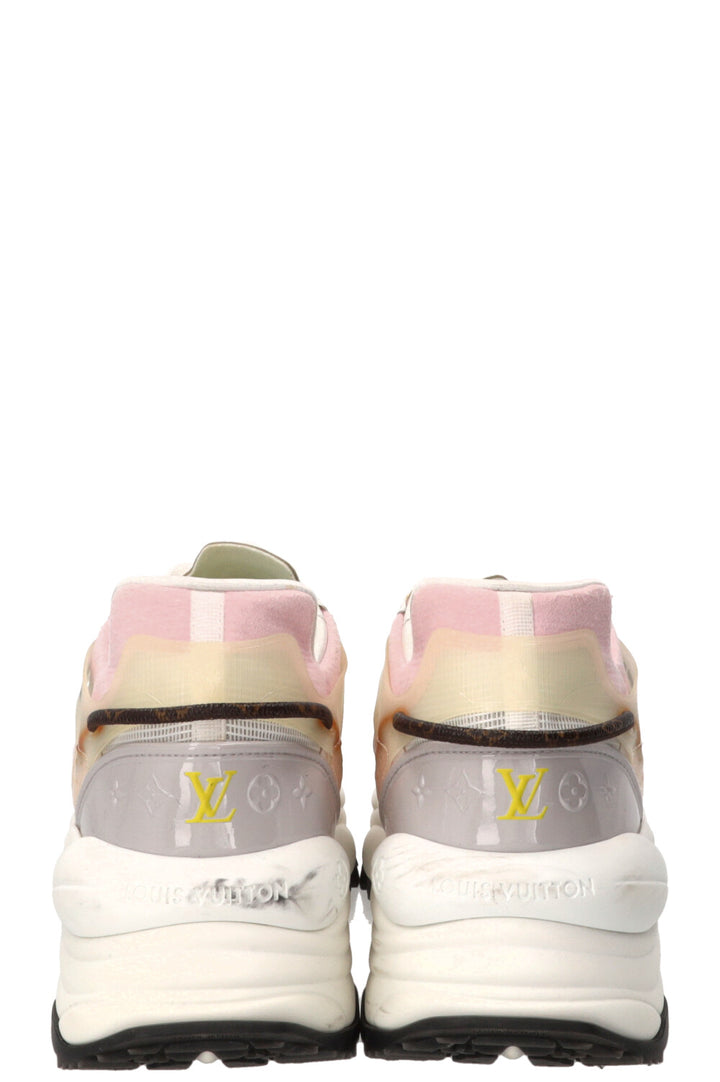 LOUIS VUITTON Run 55 Sneakers White