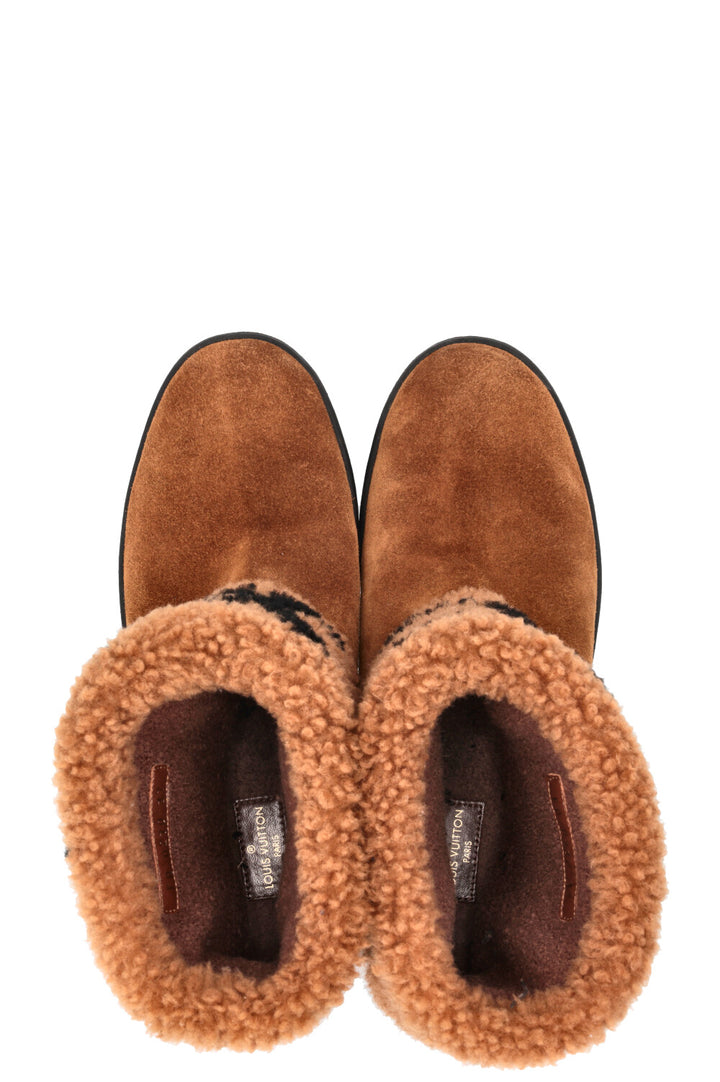 LOUIS VUITTON Snowdrop Shearling Ankle Boots Suede Brown