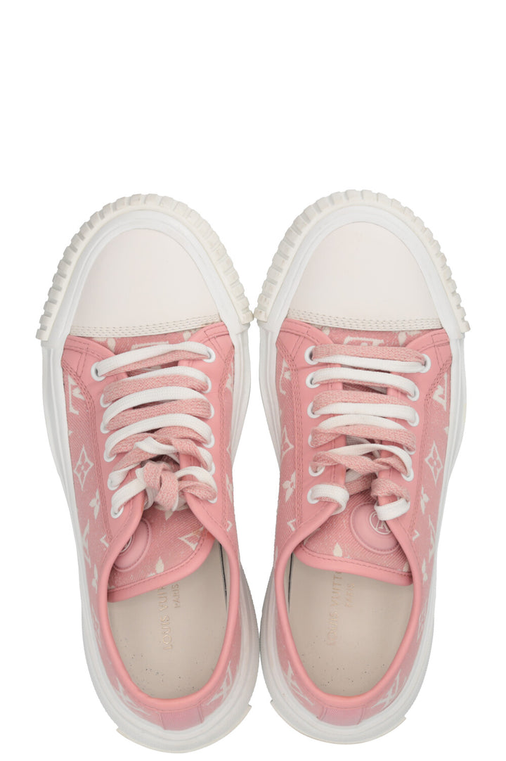 LOUIS VUITTON Squad Sneakers Denim Pink