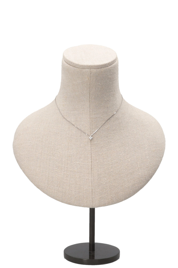 LOUIS VUITTON LV Collier Monogram Star Cut Diamant