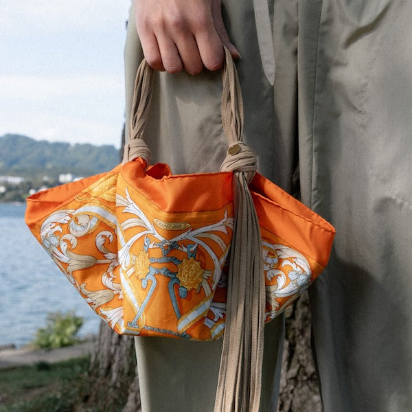 UNFOLD Hermès Silk Knot Bag Orange
