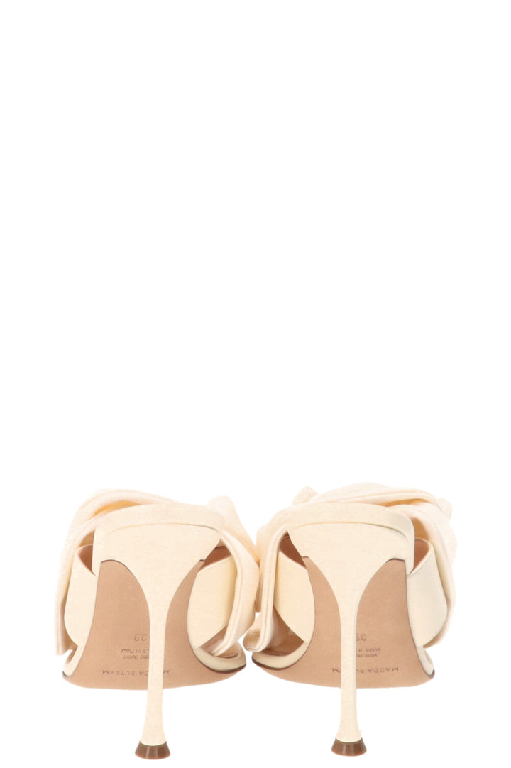 MAGDA BUTRYM Mules Fleur en Satin Crème
