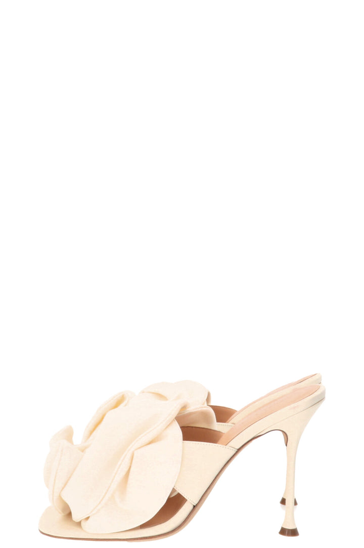 MAGDA BUTRYM Mules Fleur en Satin Crème